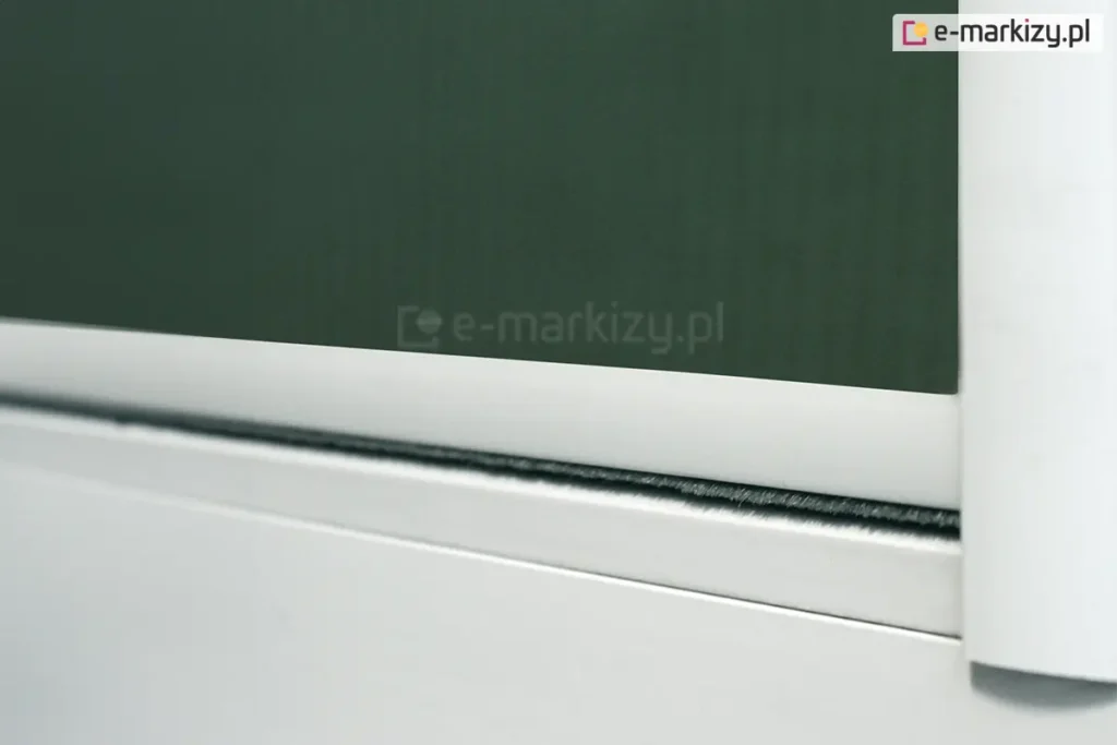 Uszczelka belki dolnej rolety materialowej lux