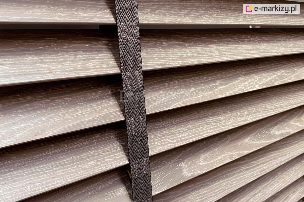 Wysokiej jakosci zaluzje drewniane ze slojami