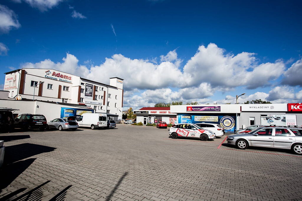 O firmie 1 Adams Centrum Handlowe 03